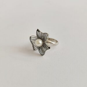 Anillo Petalos de Perla